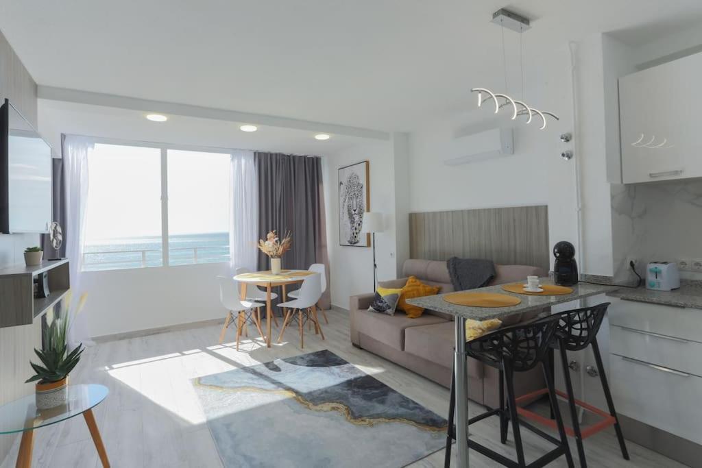 Apartamentos De Benidorm, Playa Poniente, Espana المظهر الخارجي الصورة