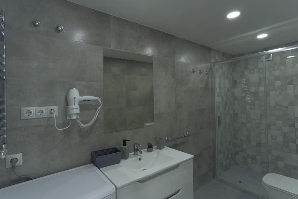 Apartamentos De Benidorm, Playa Poniente, Espana المظهر الخارجي الصورة
