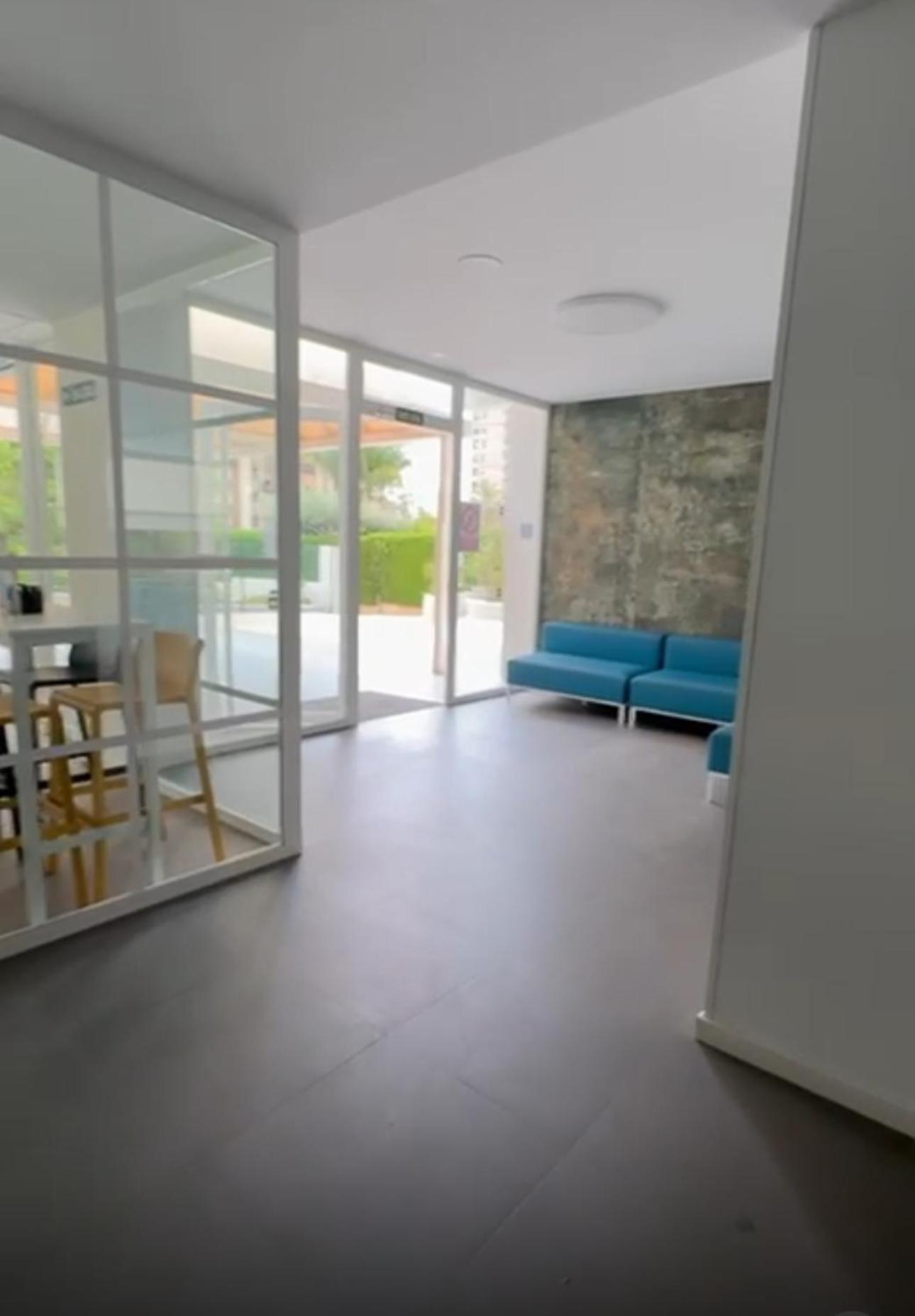 Apartamentos De Benidorm, Playa Poniente, Espana المظهر الخارجي الصورة